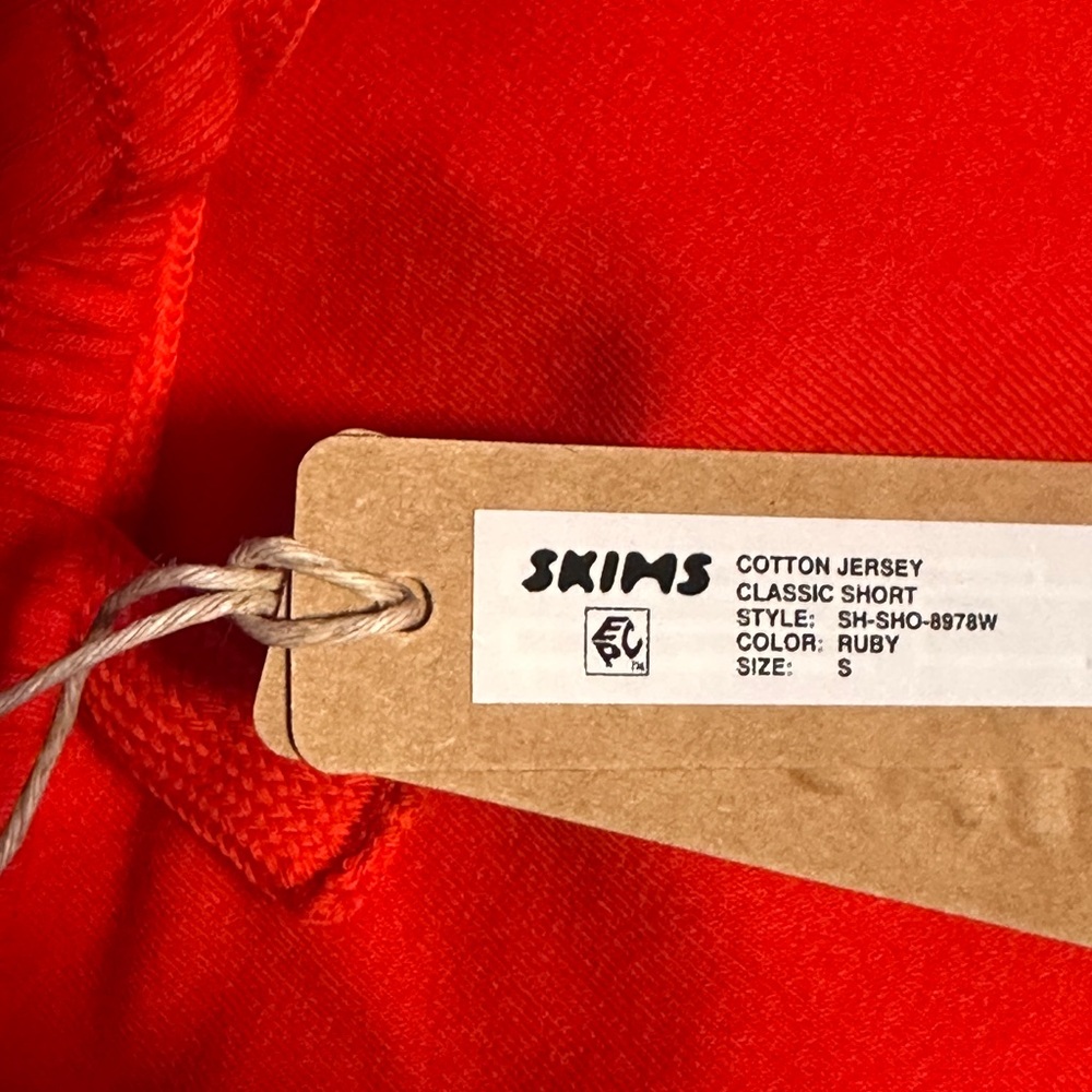 SKIMS Ruby Cotton Jersey Classic Short - Picture 4 of 6